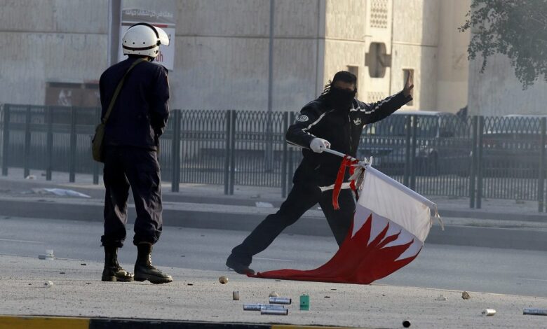 حقوقيون: البحرين تعاني من قوننة قمع الحريات