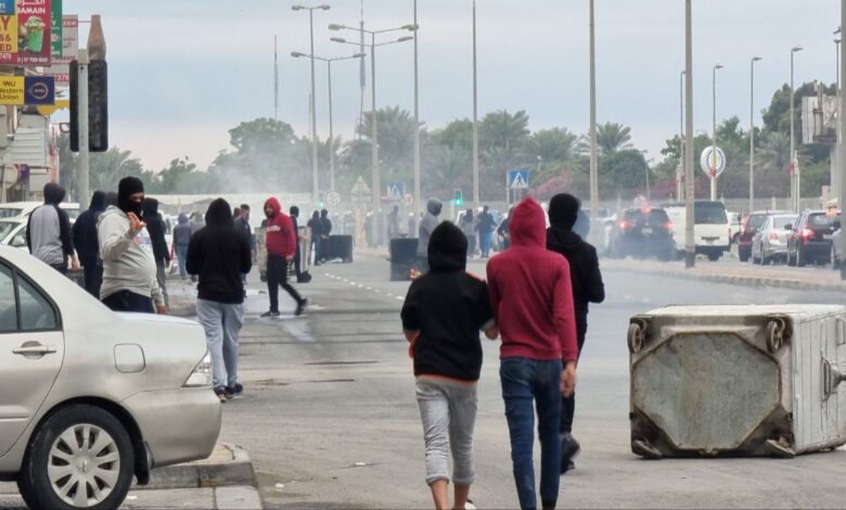 النظام البحريني يعاقب 5 أطفال على خلفية تظاهرات سلمية