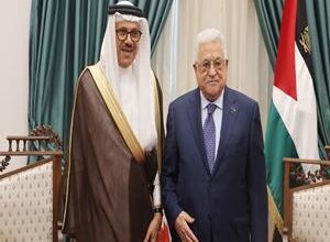 وزير خارجية البحرين يزور إسرائيل سرا لإبداء الدعم لها