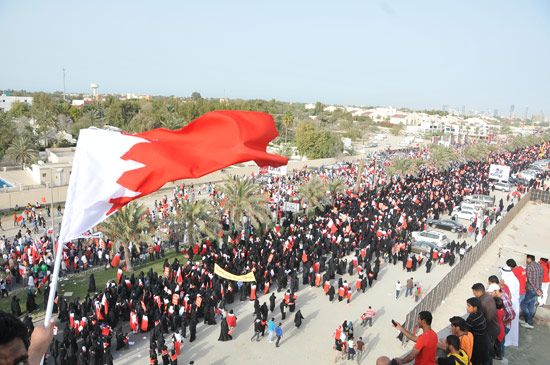 التظاهر حقنا.. حملة حقوقية تفضح القمع في البحرين