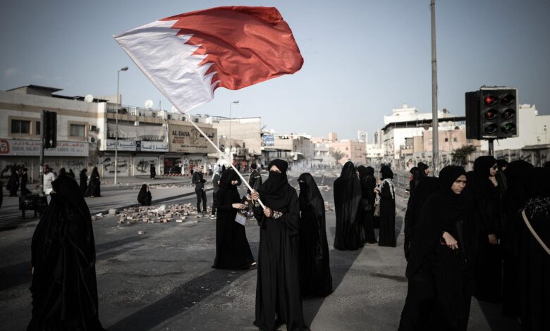 قمع رقمي واعتقالات سياسية.. البحرين تواصل إغلاق الفضاء العام وترسيخ دولة الرقابة