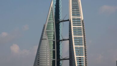 البحرين تغرق في أزمة ديون غير مسبوقة.. تدهور التصنيف الائتماني يكشف هشاشة اقتصاد المنامة